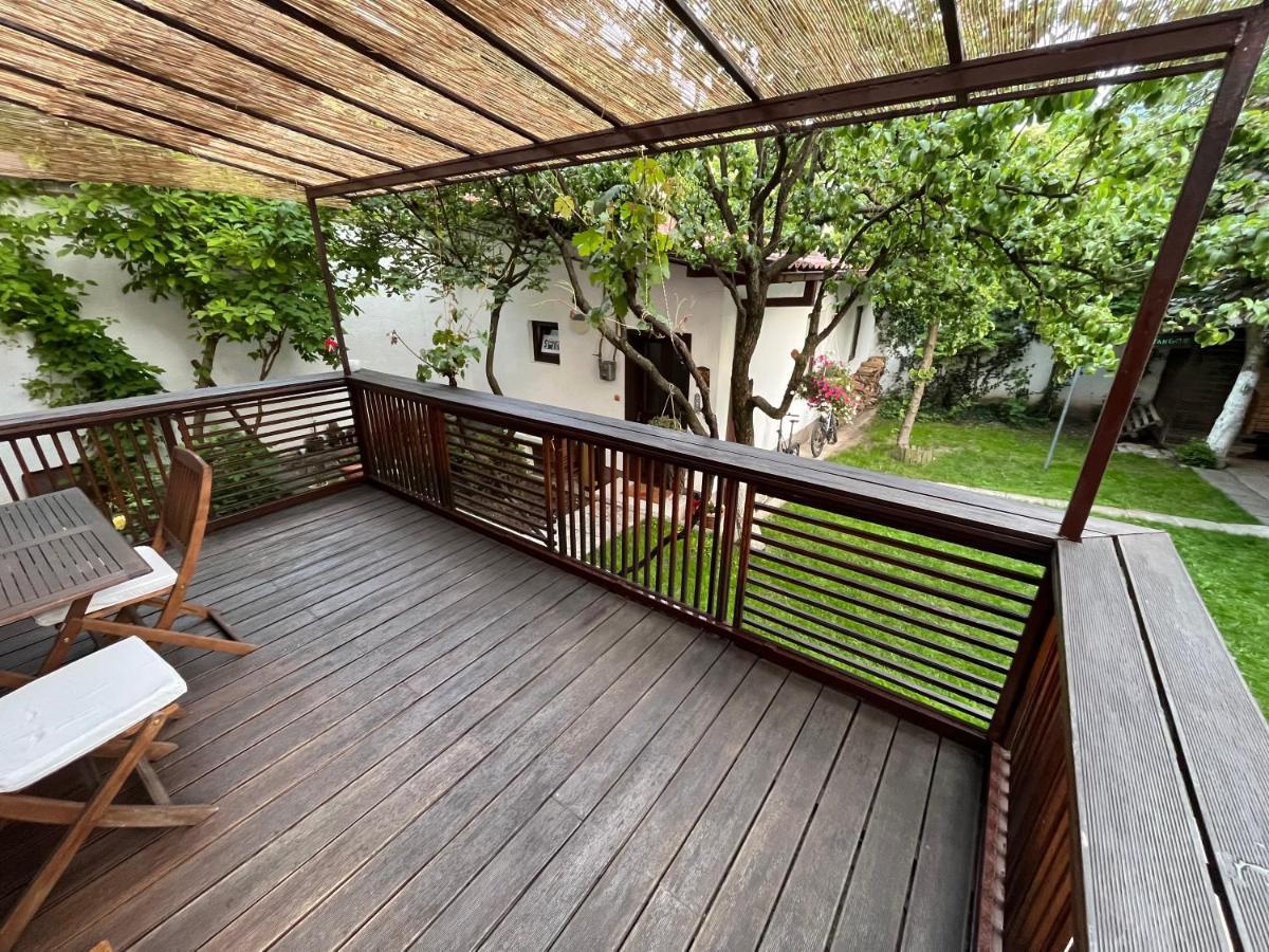 Apartments Music, Garden And Parking Sarajevo Exterior photo